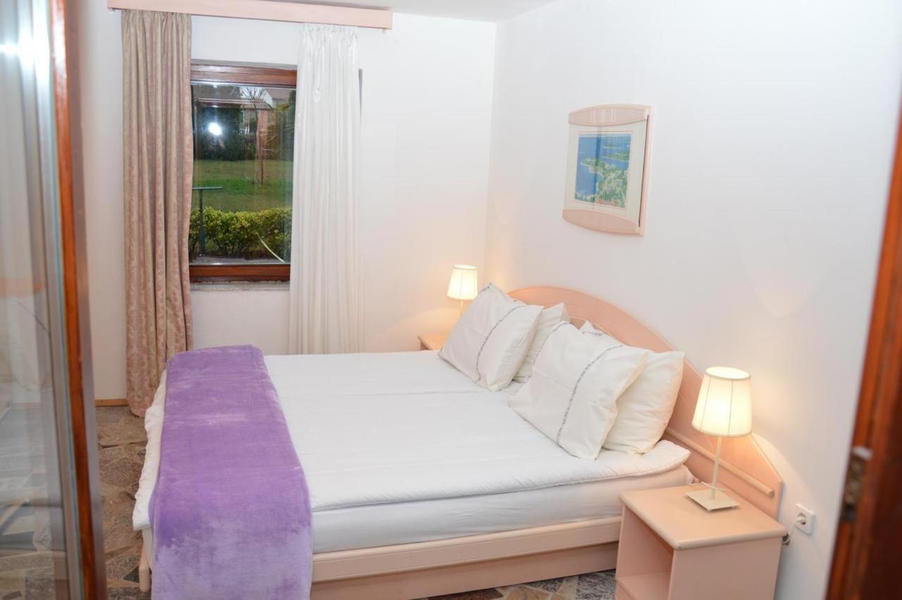 Apartments Agata Nova Vas  Ngoại thất bức ảnh